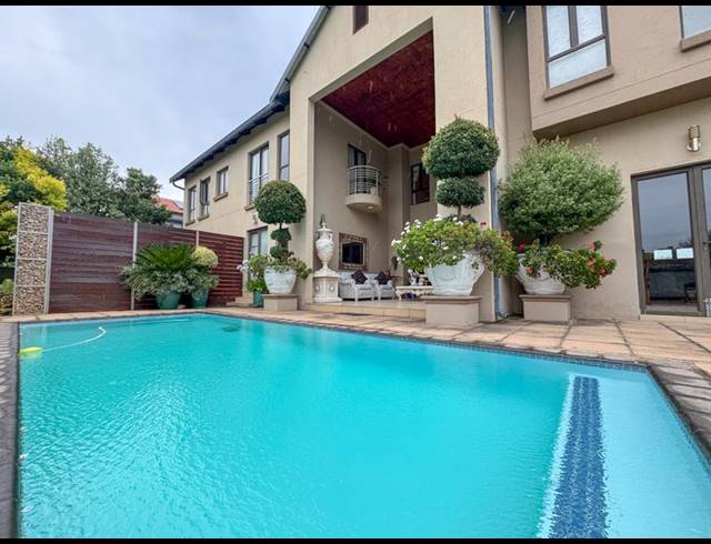 4 BEDROOM HOUSE FOR SALE IN MIDLANDS ESTATE